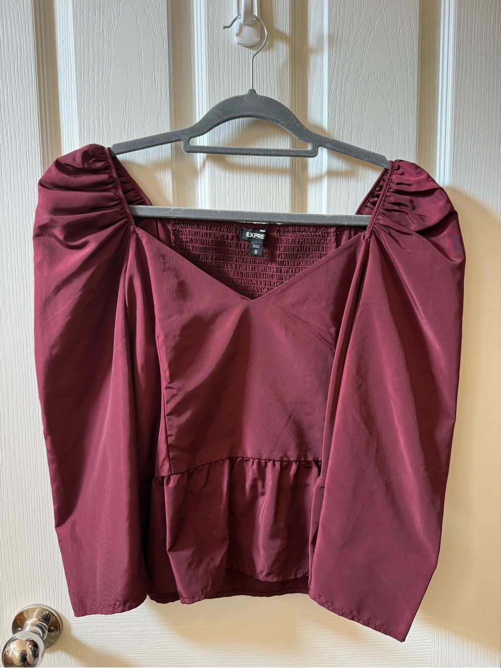 Express Women's Burgundy Puff-Sleeve V-Neck Blouse